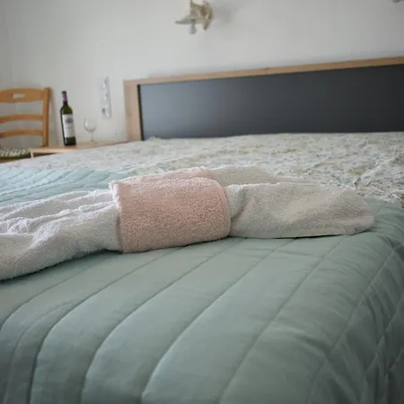 Aparthotel Country Skiathos-stad